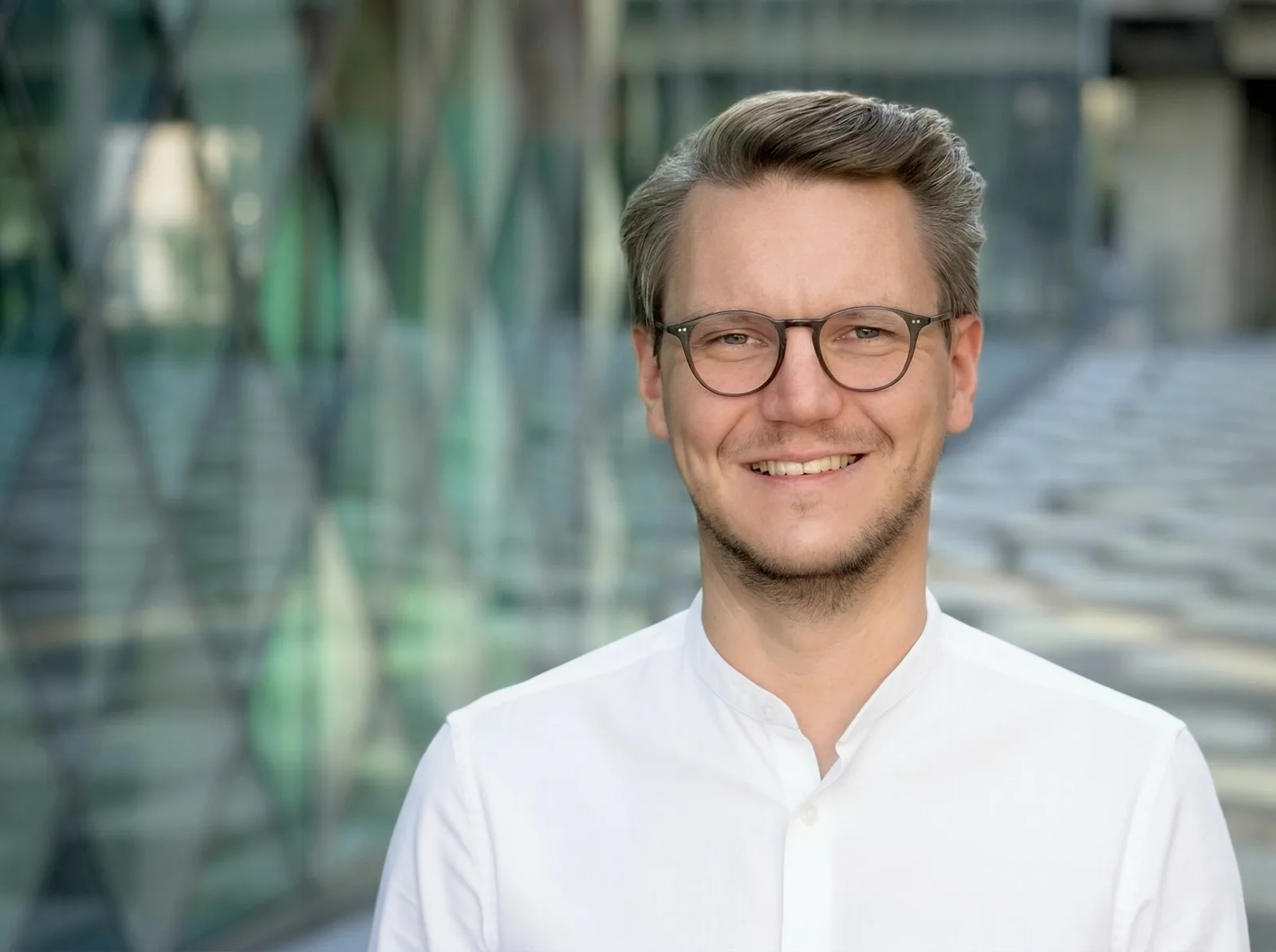 Tobias Grawinkel - Sidekick für KI-Transformation